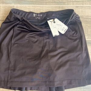 NWT Womens golf skort size M